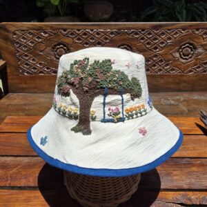 615408 Hand-Embroidered Cotton Hat