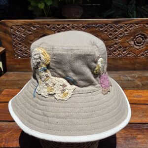 615413 Hand-Embroidered Cotton Hat