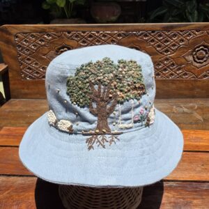 615428 Hand-Embroidered Cotton Hat