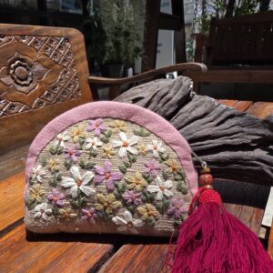 LINE_ALBUM_12769 _1_261020_3 Hand-Embroidered Cotton Bag